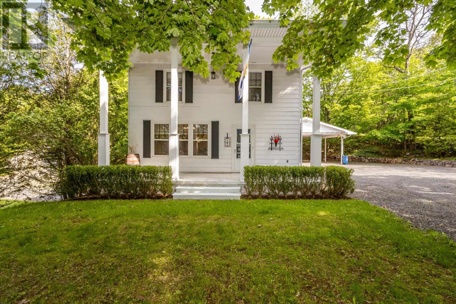 7 Bonavista Avenue - 2