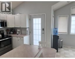 Laundry room - 421 Dawson Street, Quesnel, BC V2J5A4 Photo 6