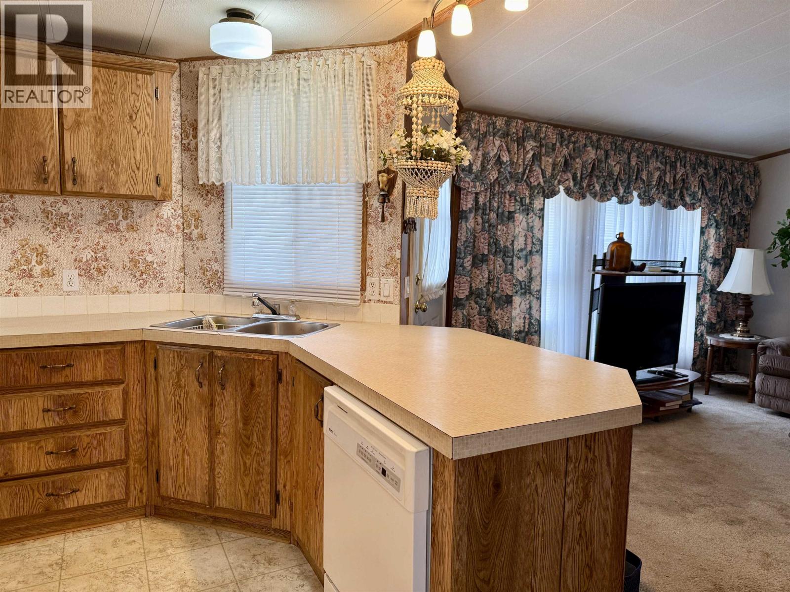 Photo 16 of 33 — 79 1000 INVERNESS ROAD · Prince George, BC