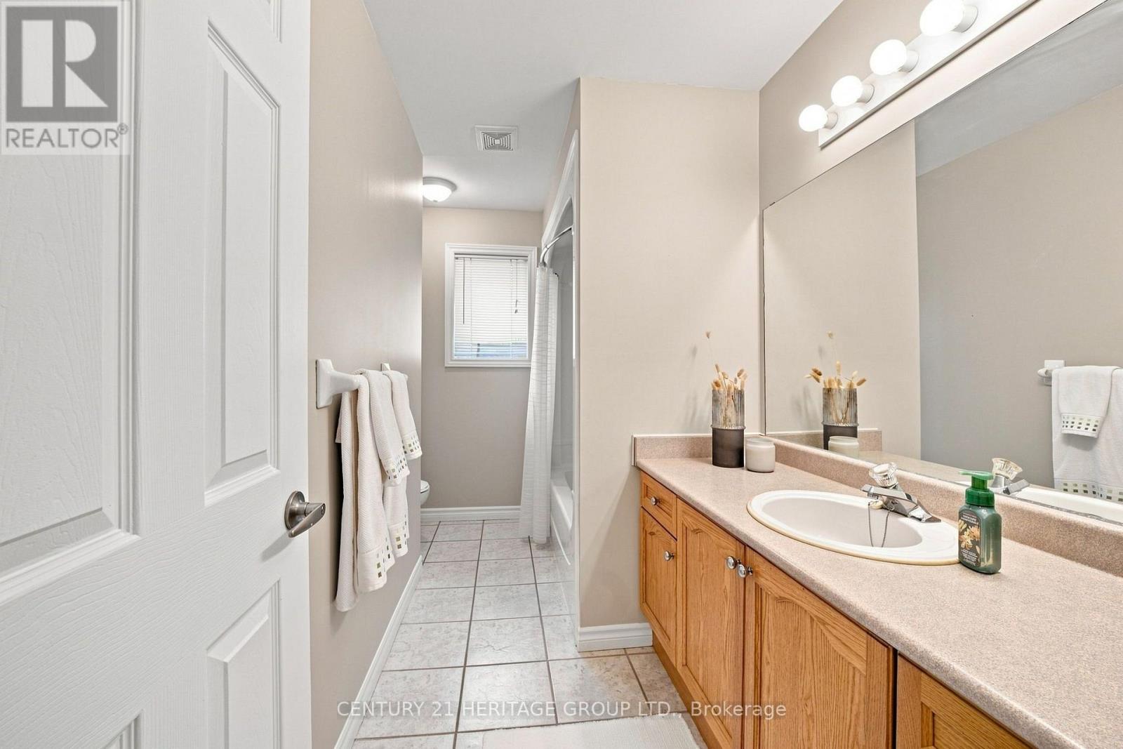 546 JERSEYVILLE ROAD W - Image 27