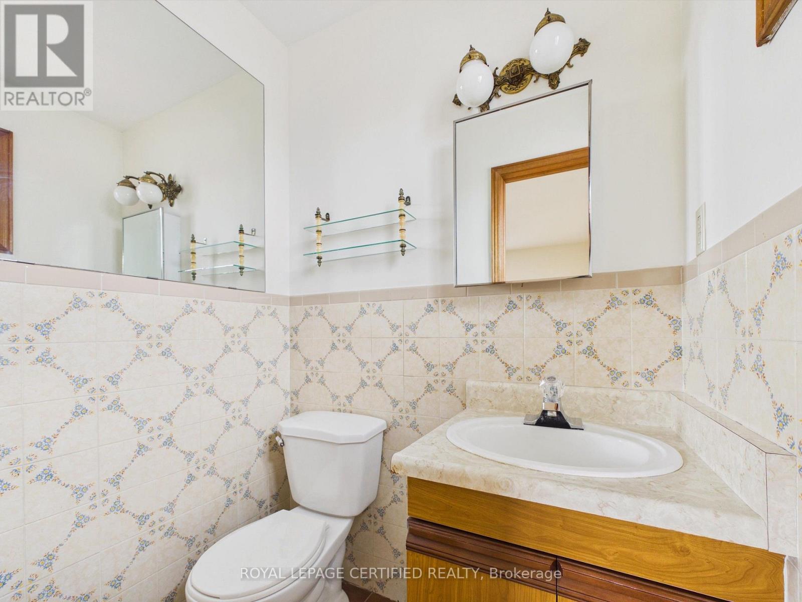196 MOUNT OLIVE DRIVE - 21