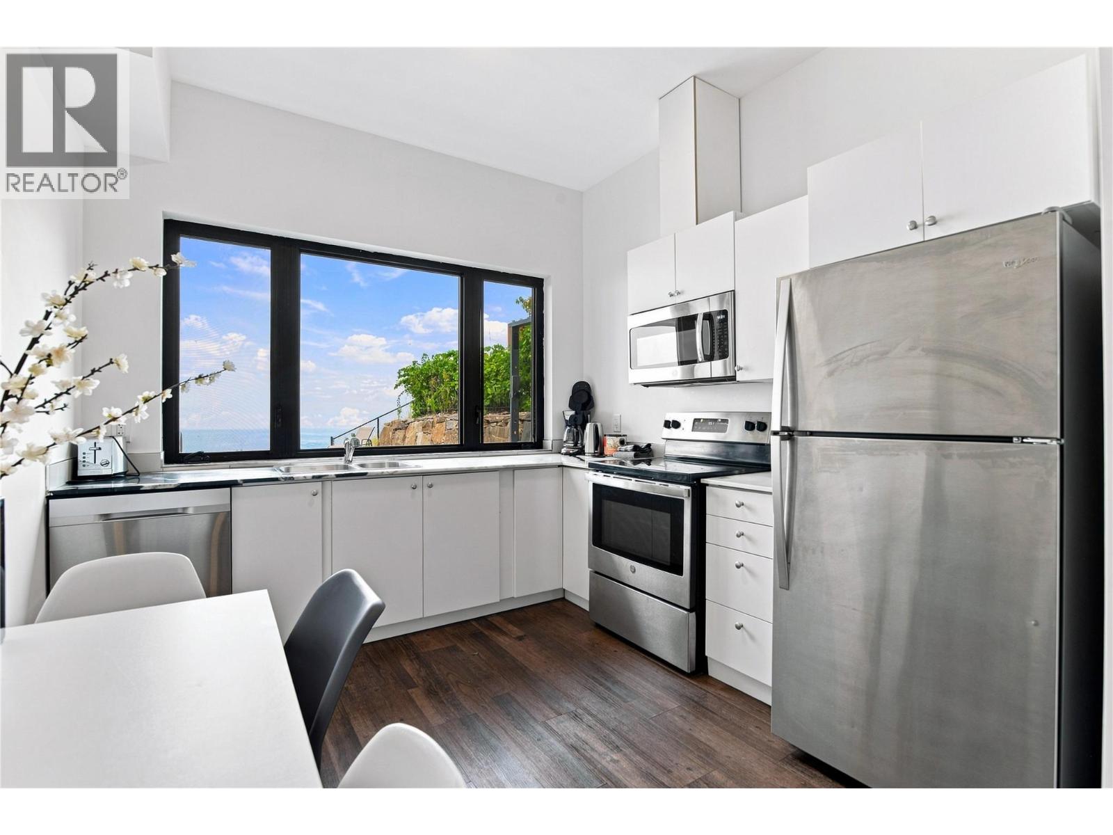 446 Redtail Court - 70