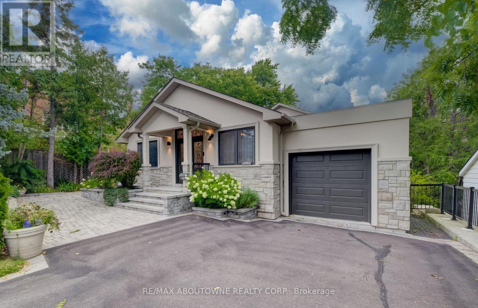 Photo of 3091 Parkerhill Road