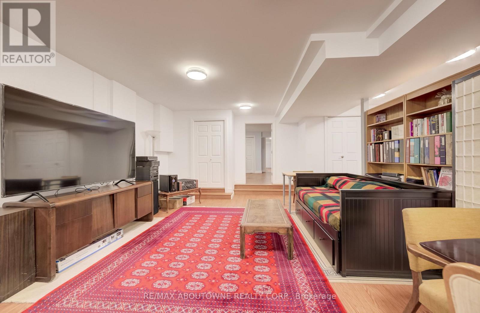 3091 PARKERHILL ROAD - Image 34