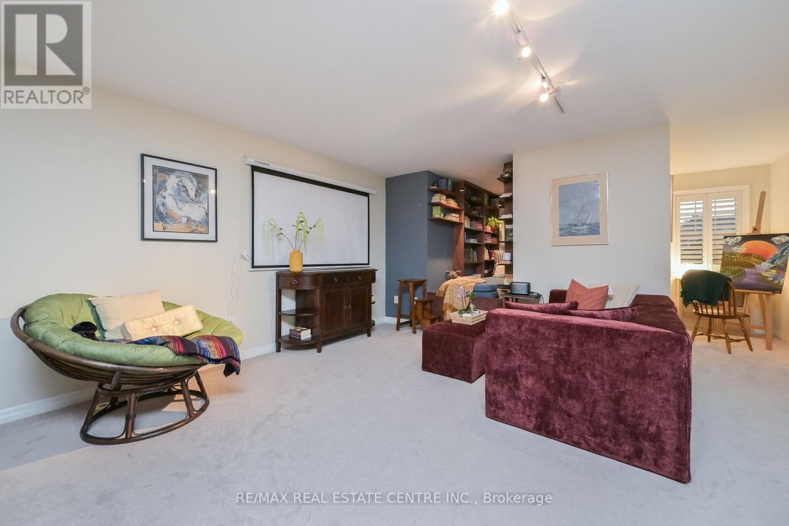 #43 68 COMPASS WAY - Image 30
