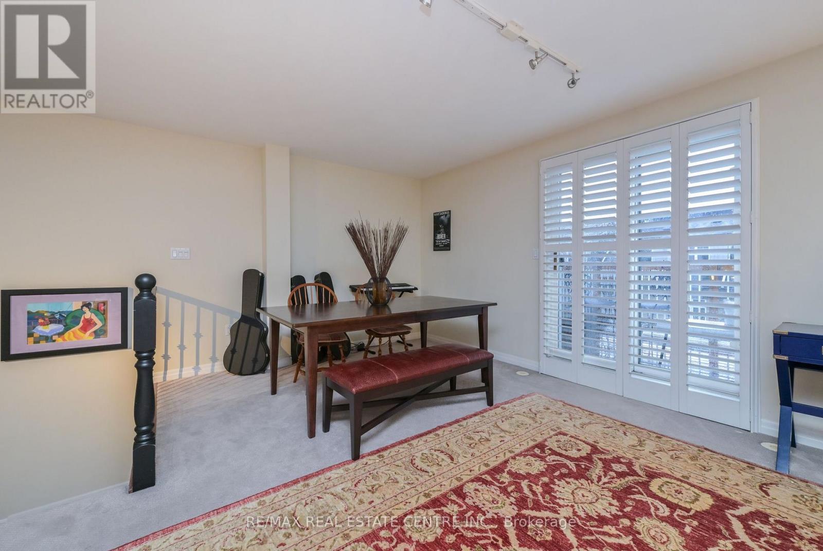 #43 68 COMPASS WAY - Image 31