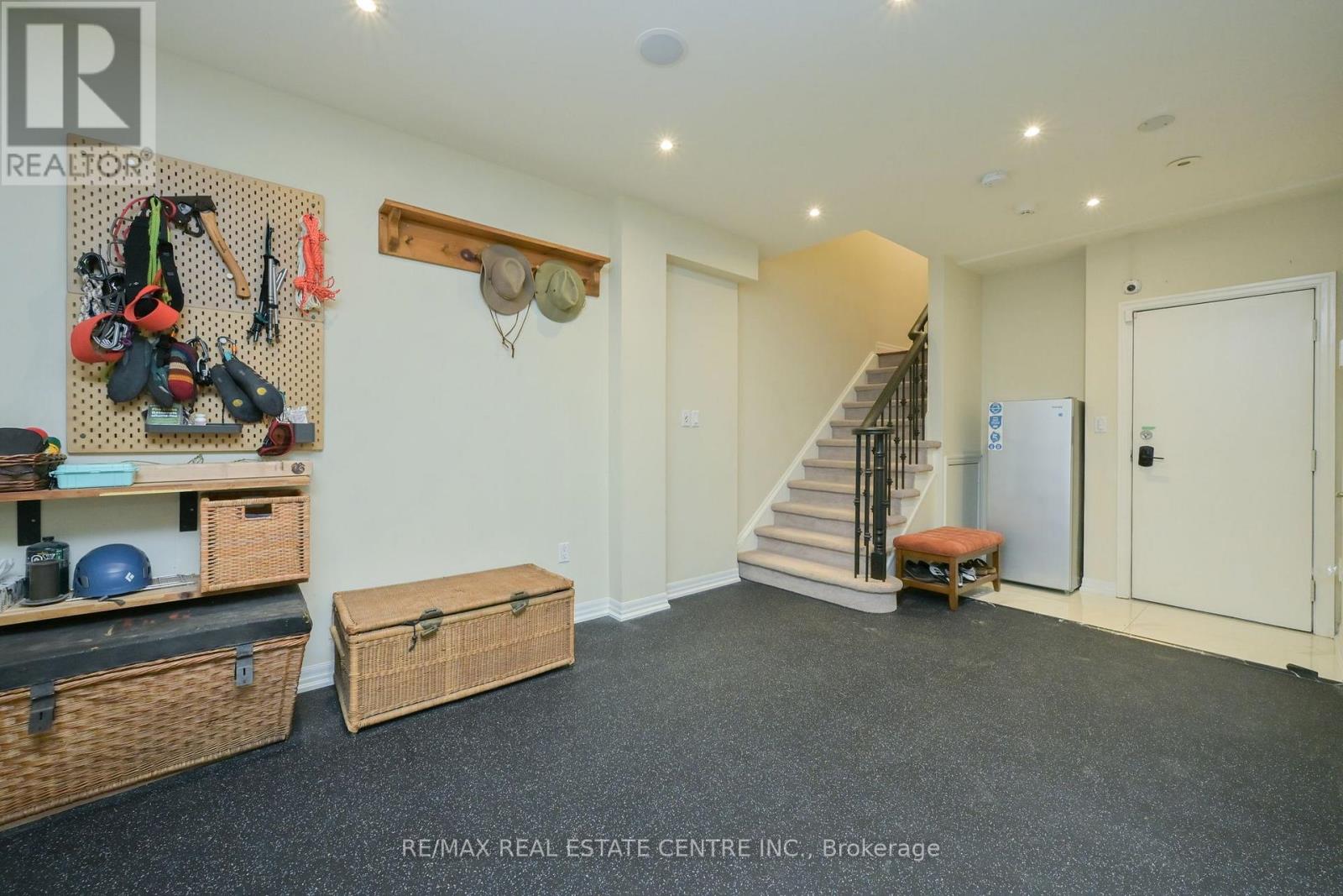 #43 68 COMPASS WAY - Image 37
