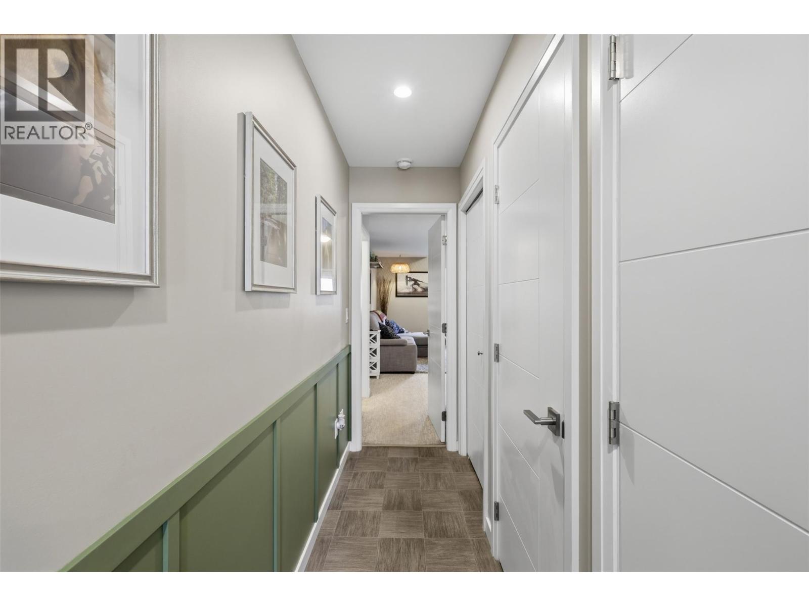 #136 1850 Hugh Allan Drive - Image 21