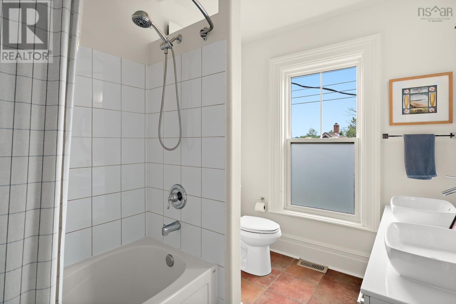 Property 31 of 48 of 15 Dahlia Street