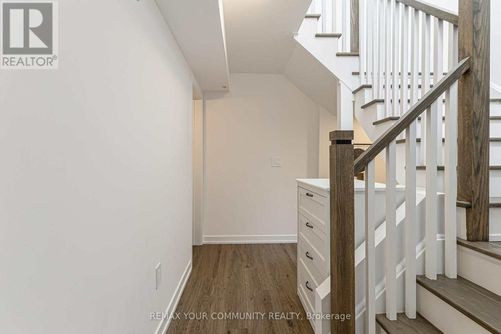 #220 1650 VICTORIA PARK AVENUE - Image 36