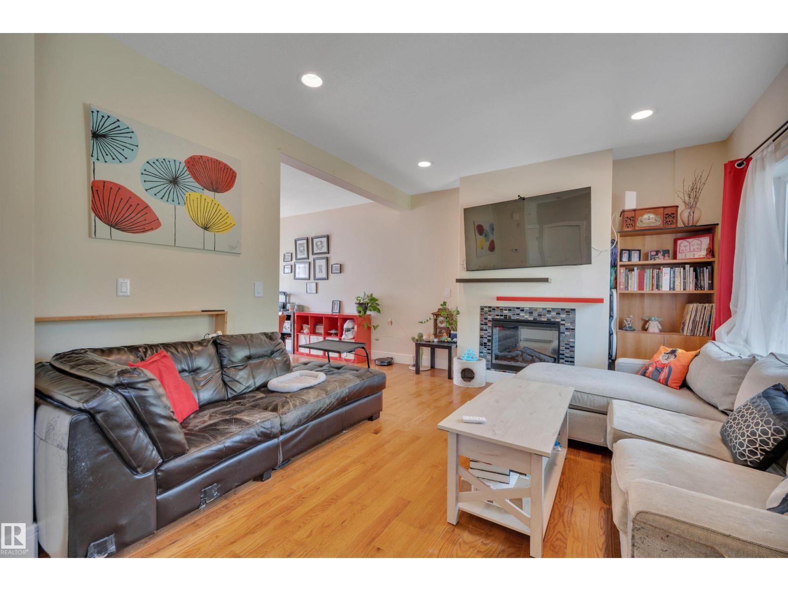 12205 112 Av NW photo 4 — MLS® E4500117