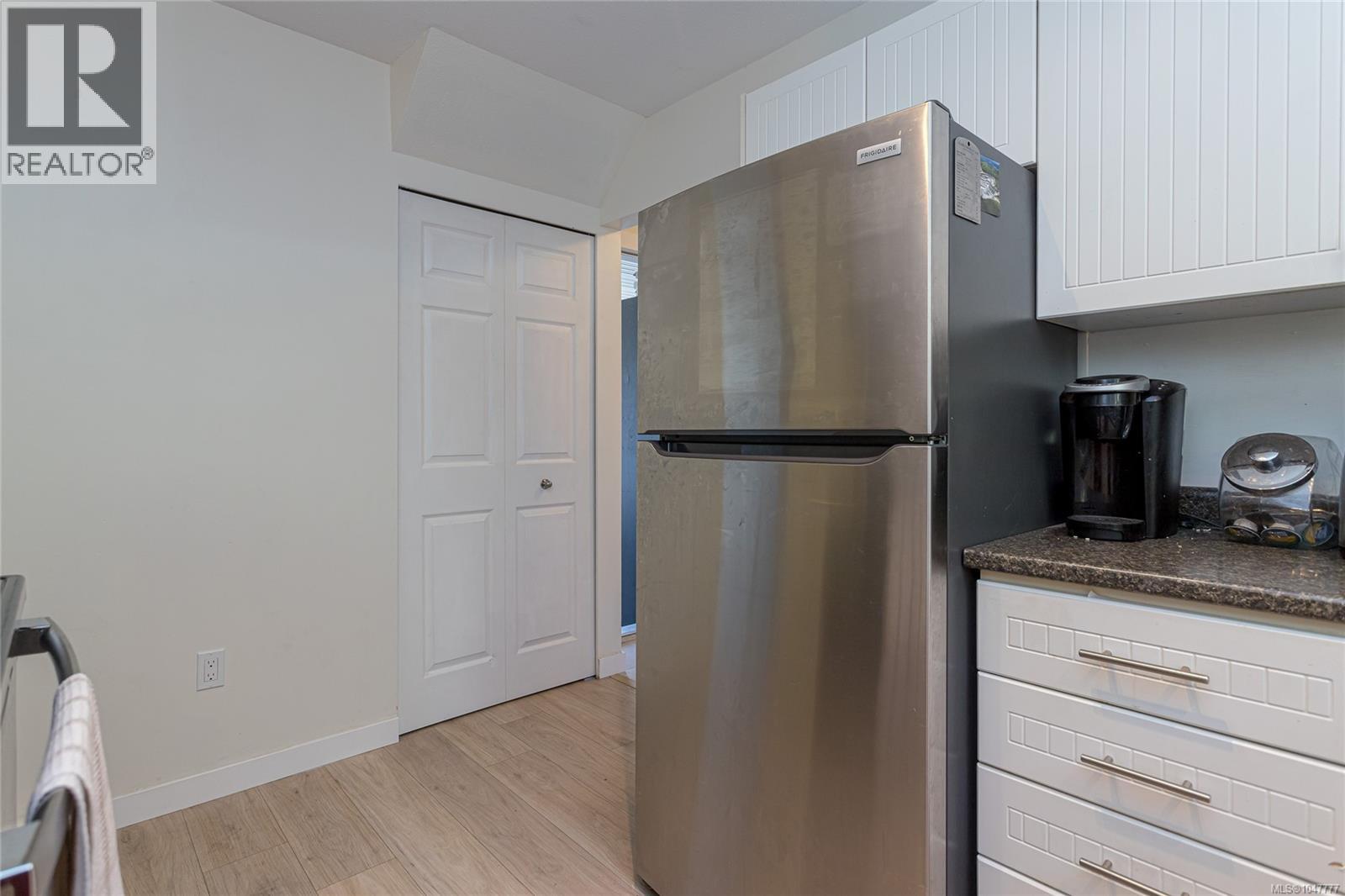 #27 6135 Ryall Rd - 15