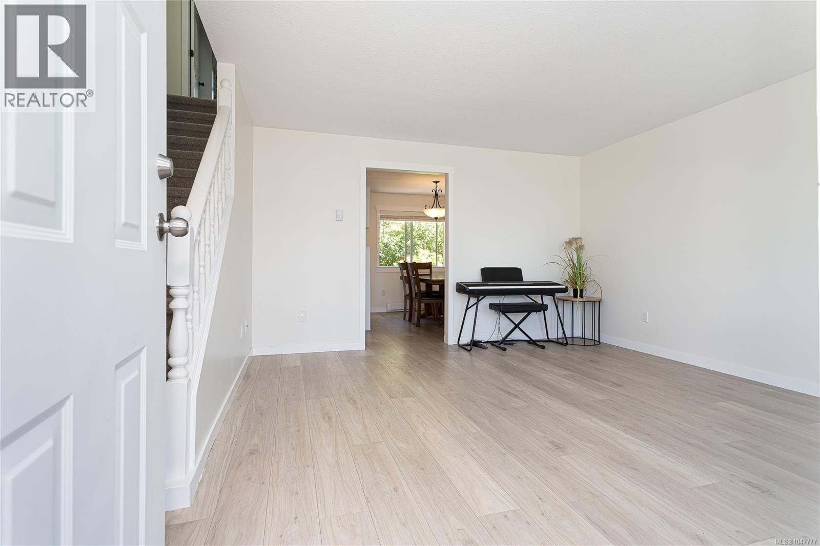 #27 6135 Ryall Rd - 4