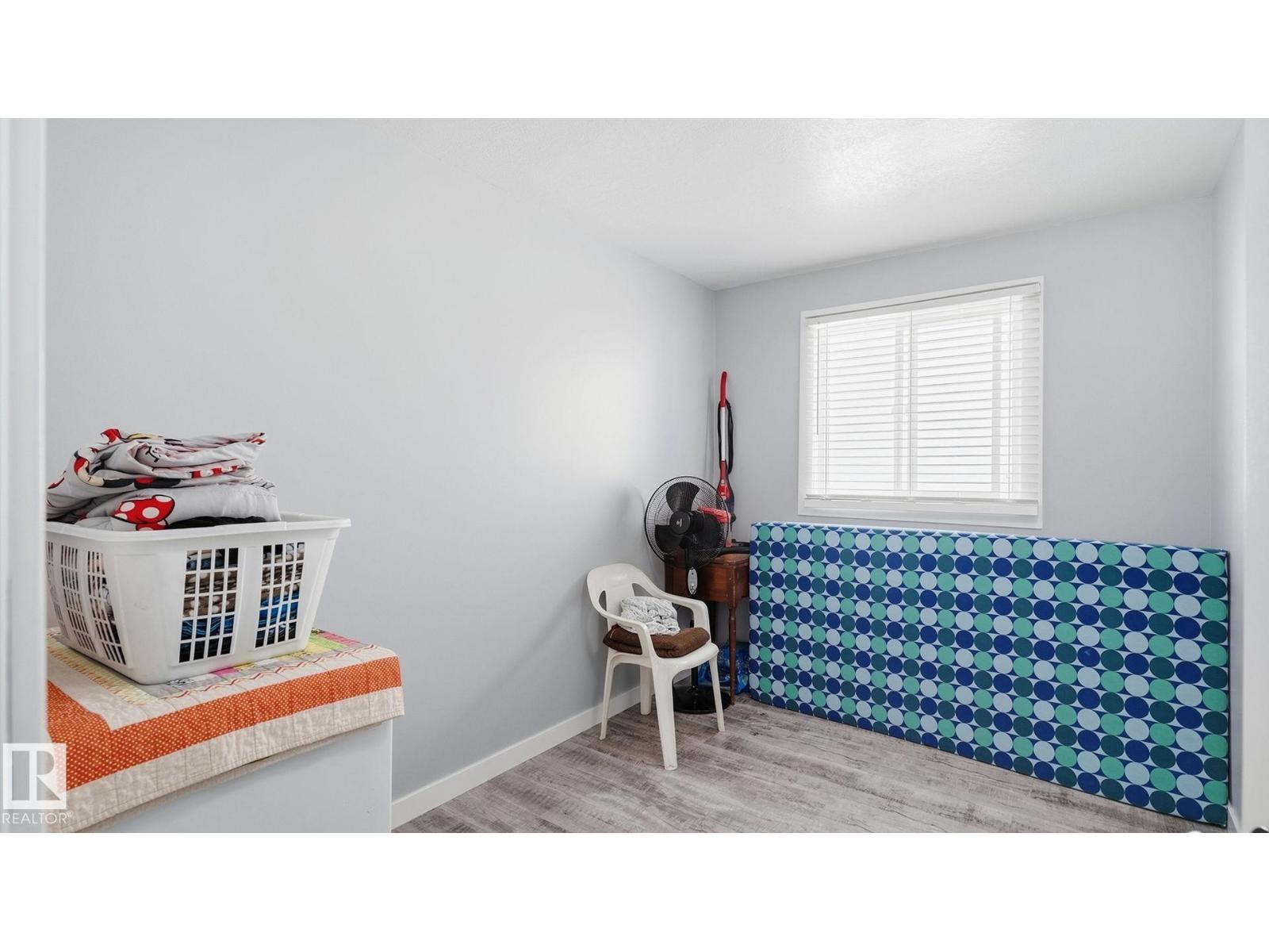 493 KIRKNESS RD NW - 14