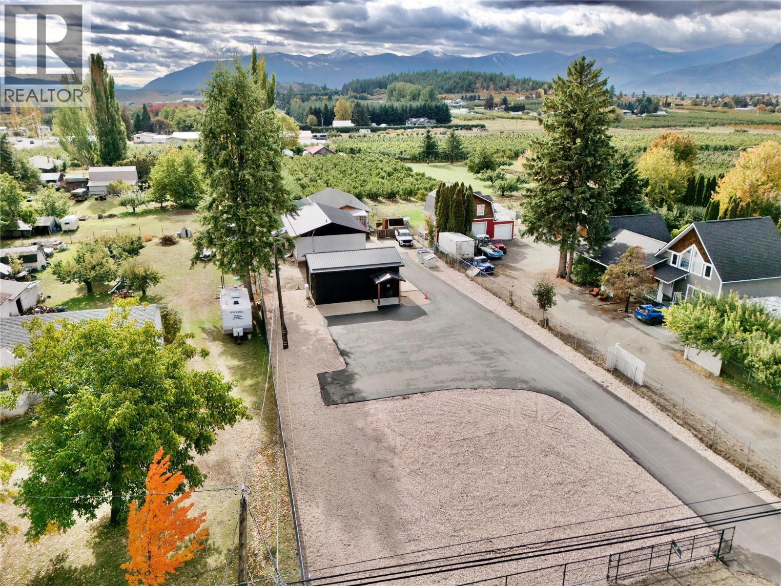 3211 Highway 3 - 5