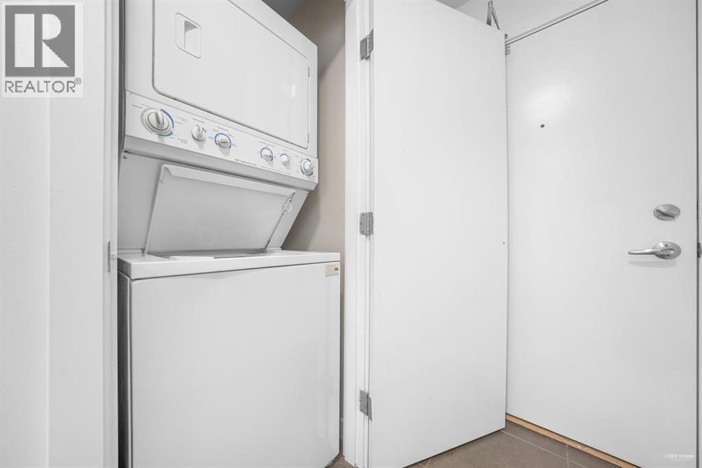 2407 7088 SALISBURY AVENUE, Burnaby