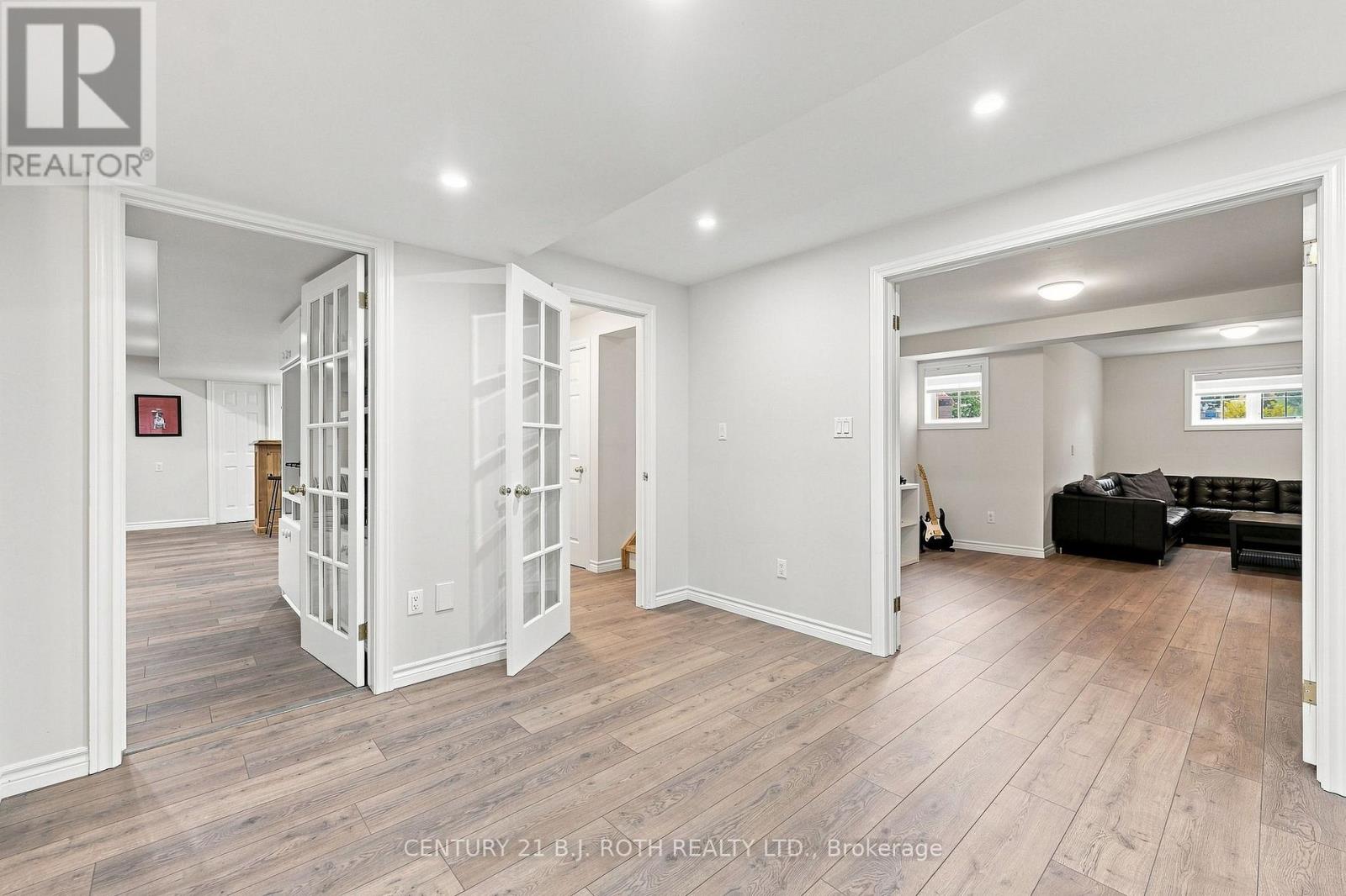 3 DEAN COURT - Image 28