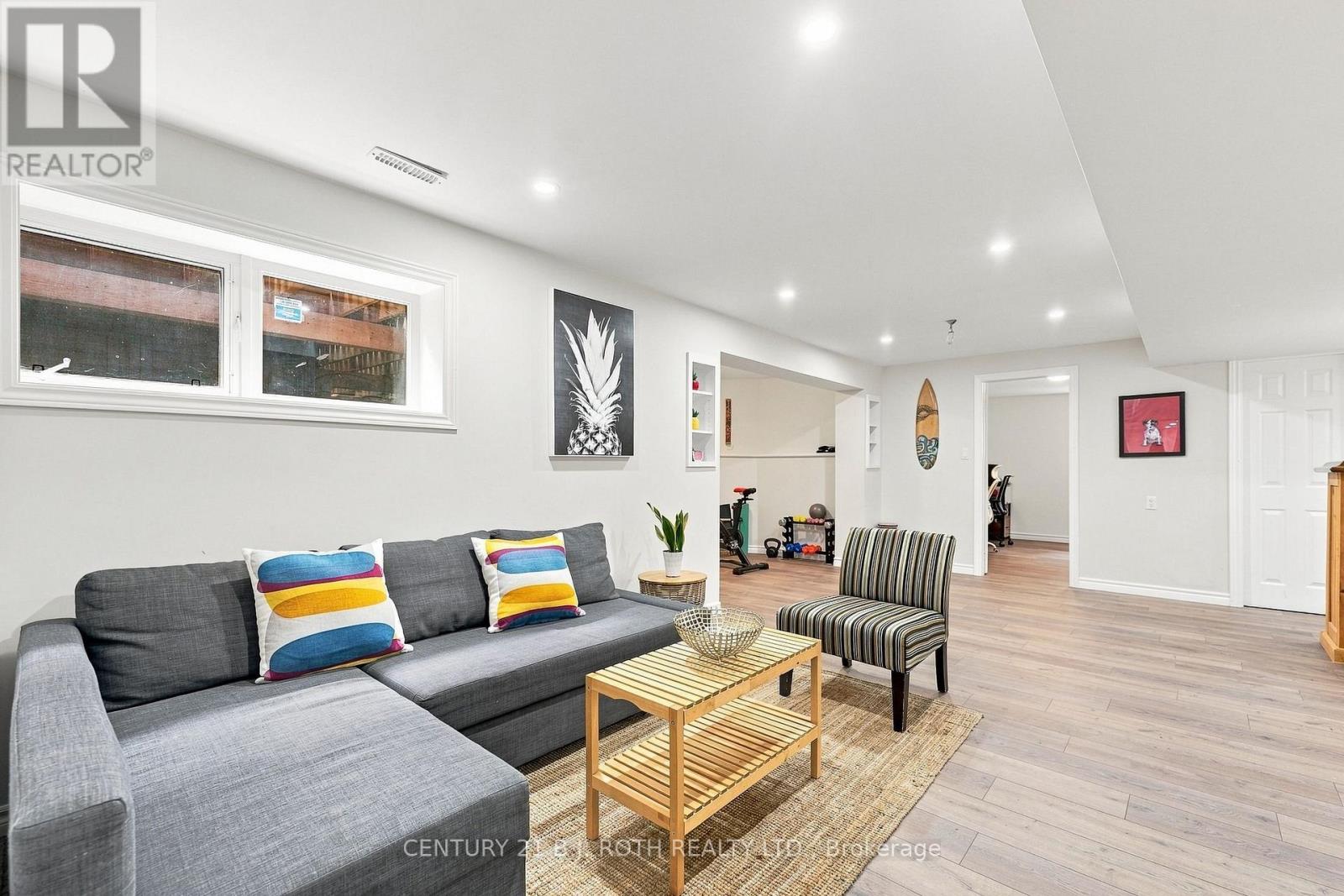 3 DEAN COURT - Image 29
