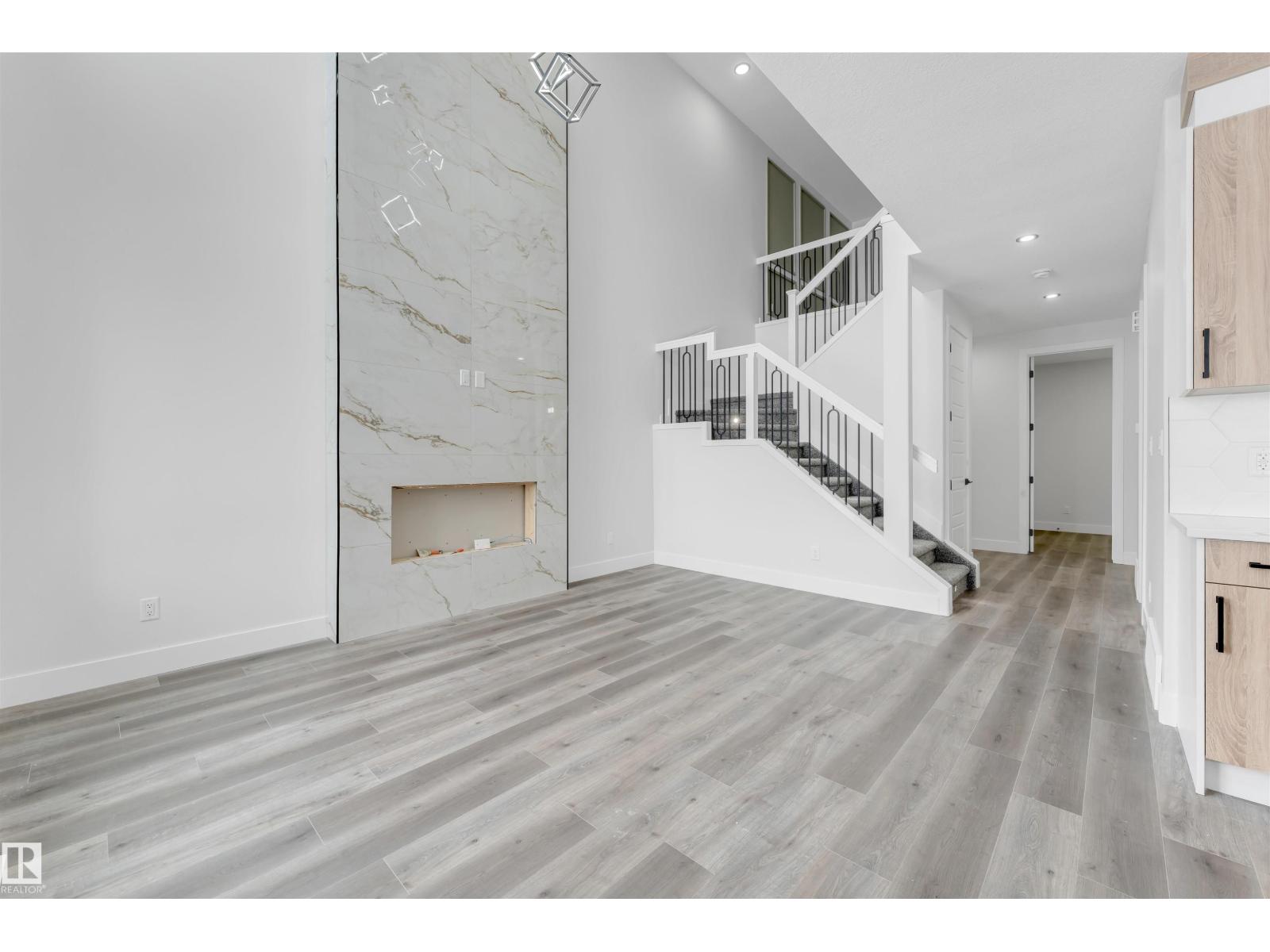 4310 36 st - Image 11