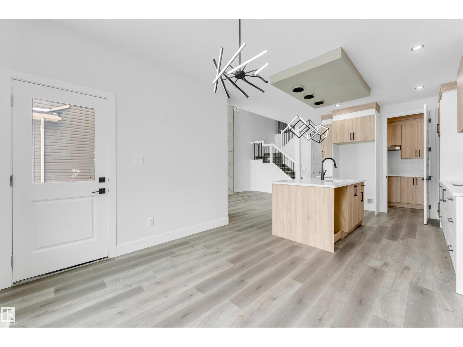 4310 36 st - Image 10