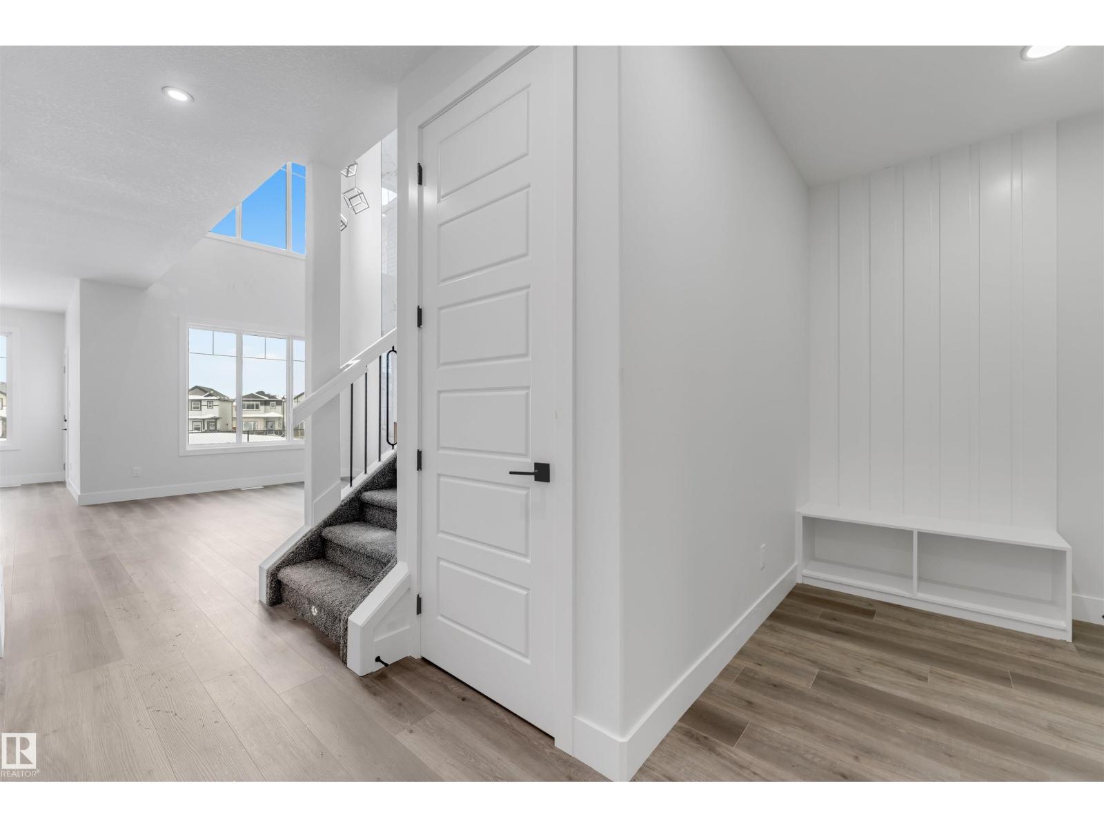 4310 36 st - 6