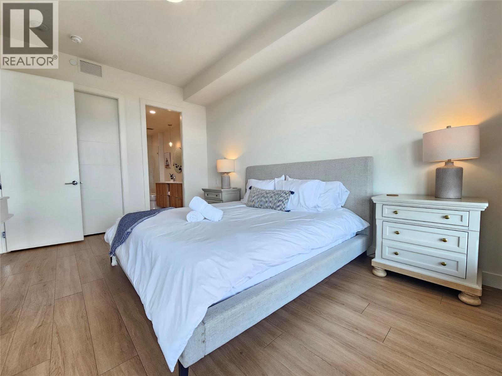 #PH3 3699 Capozzi Road - 17