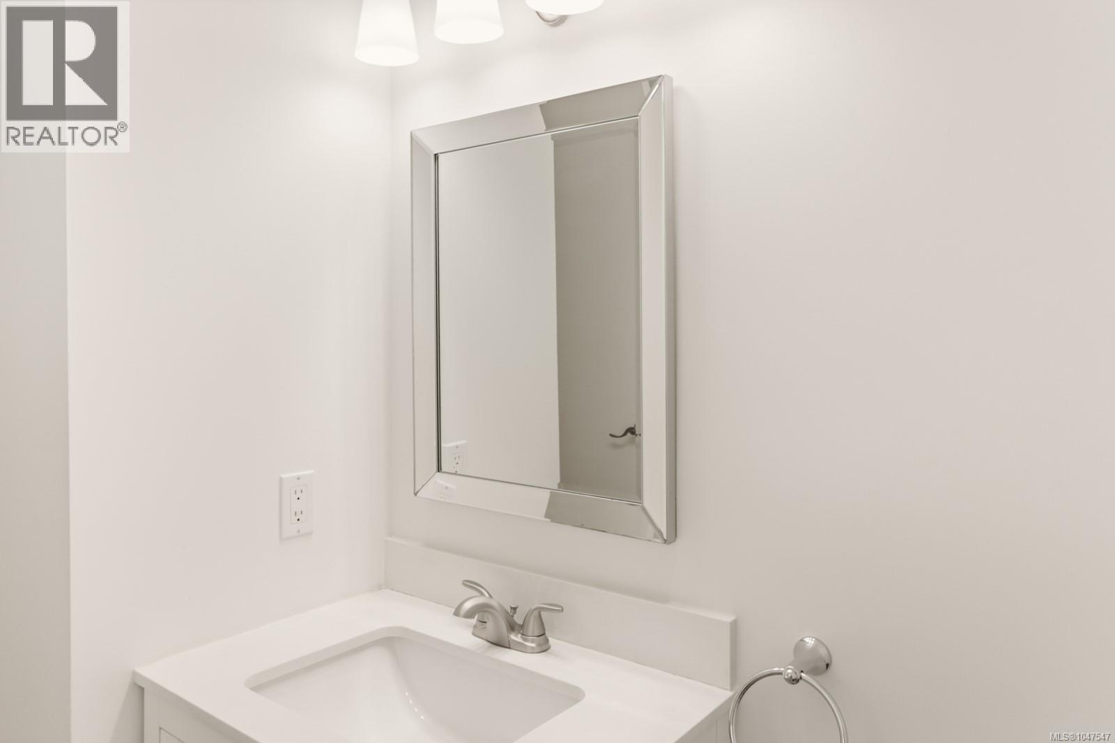 3500 Falcon Dr - Image 50