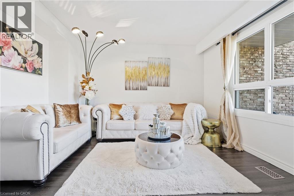 423 WESTWOOD Drive Unit# 43 — photo 3