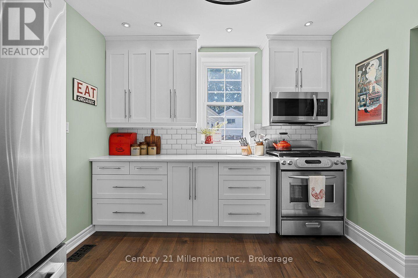 169 5TH A STREET E - Image 28