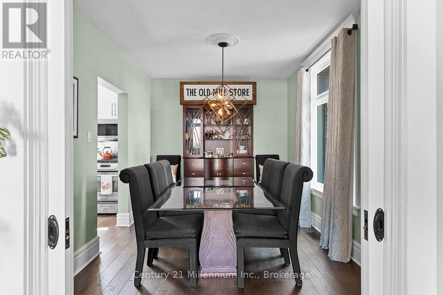 169 5TH A STREET E - Image 31