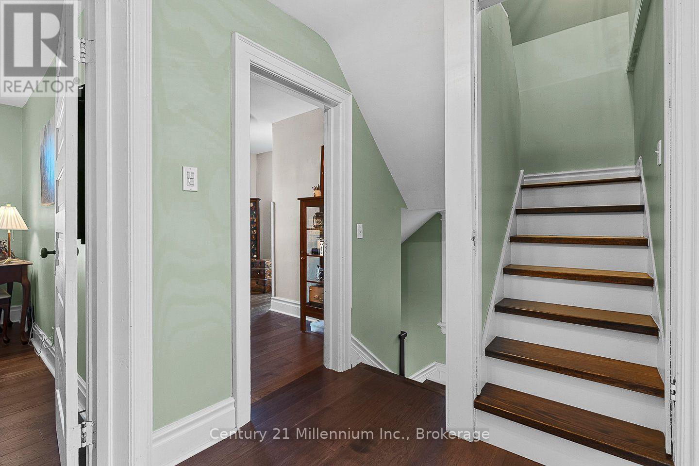 169 5TH A STREET E - Image 36