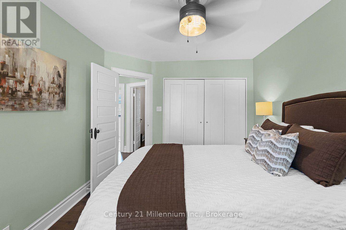 169 5TH A STREET E - Image 38