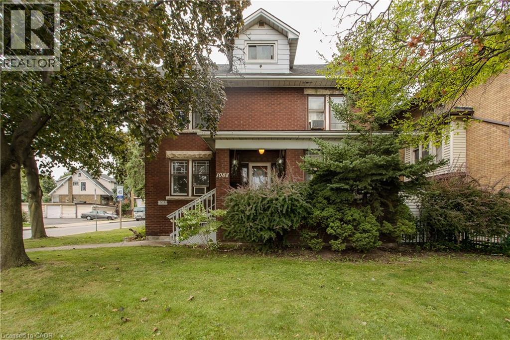 1088 KING Street E - 5