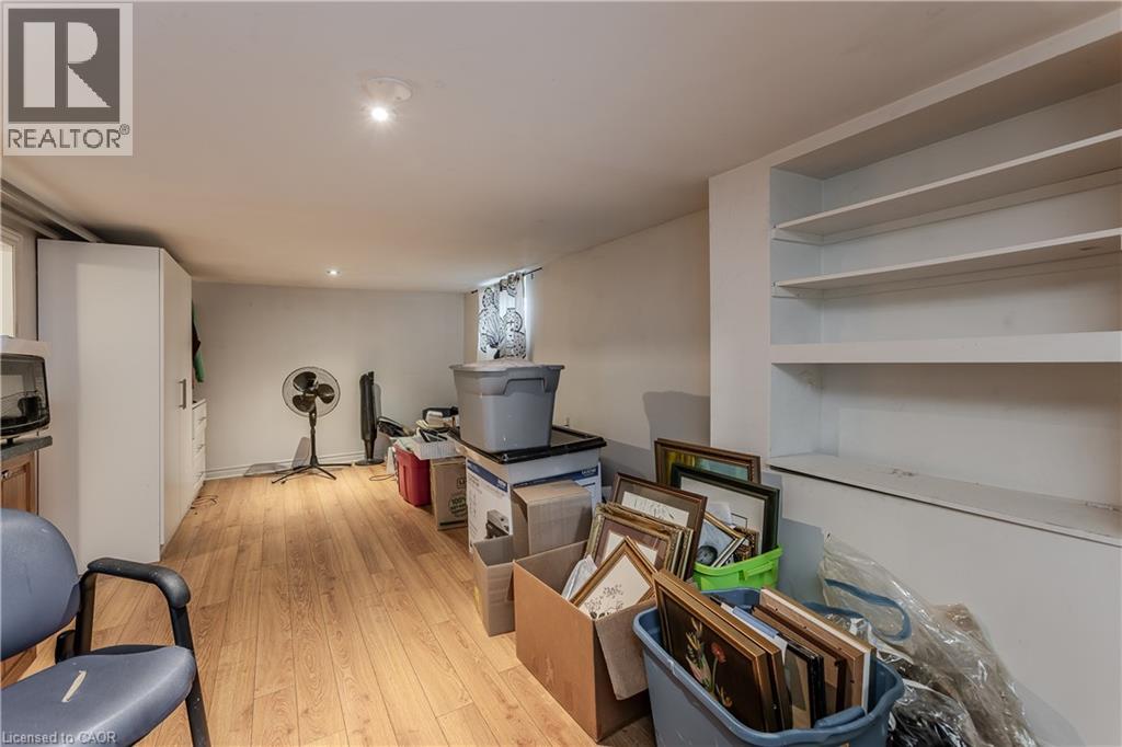 1088 KING Street E - 43