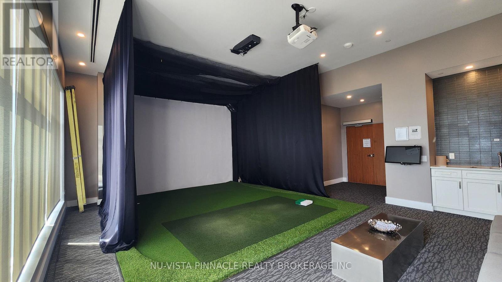 #1808 505 TALBOT STREET - Image 38