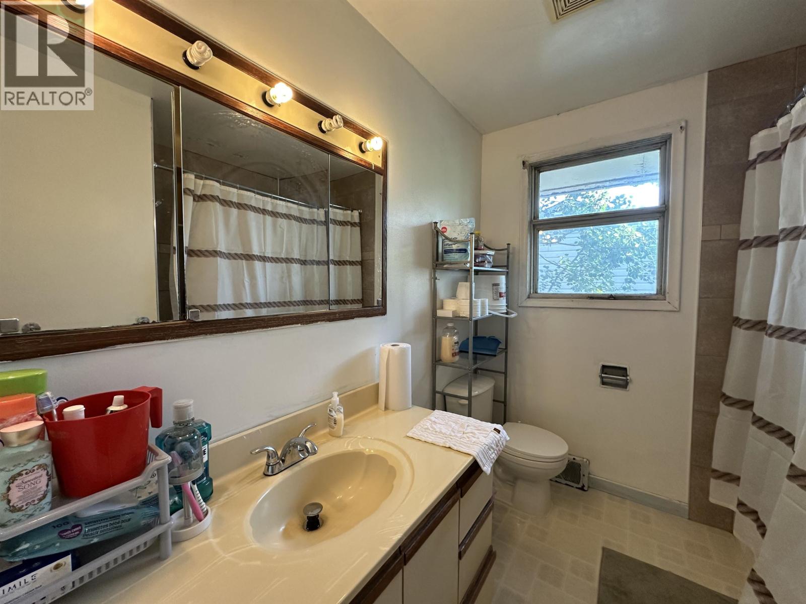9319 98A AVENUE, Fort St. John