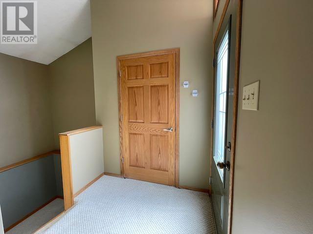 699 Coombes DR - 11