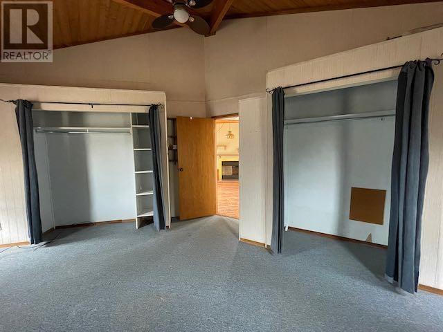 699 Coombes DR - 32