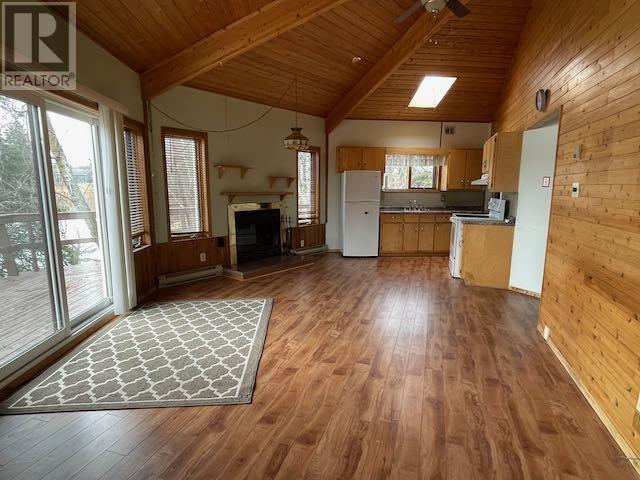 699 Coombes DR - Image 30