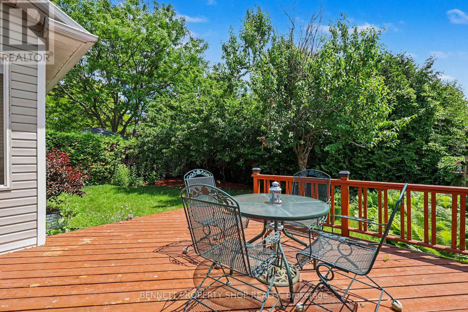 4 BURNSTEAD CRESCENT - 17