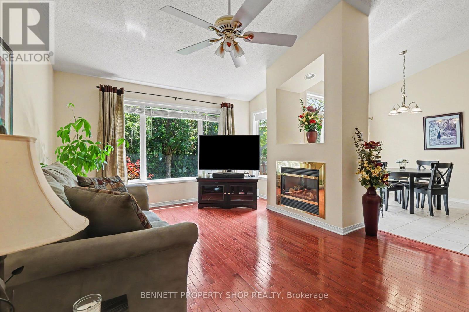 4 BURNSTEAD CRESCENT - 6