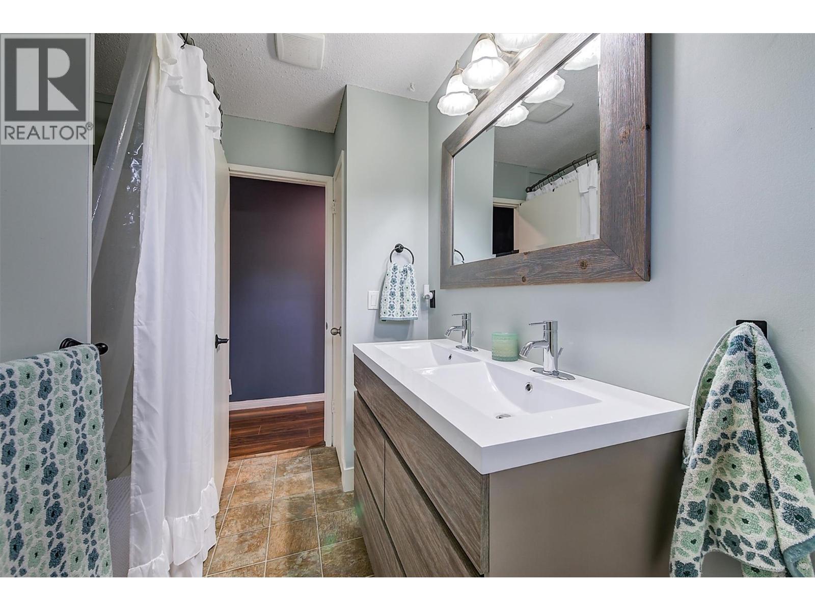 790 Torrs Court - 27