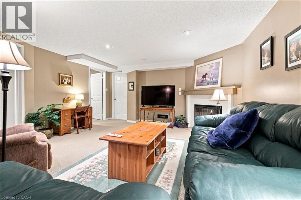 #7 2145 COUNTRY CLUB Drive - 35
