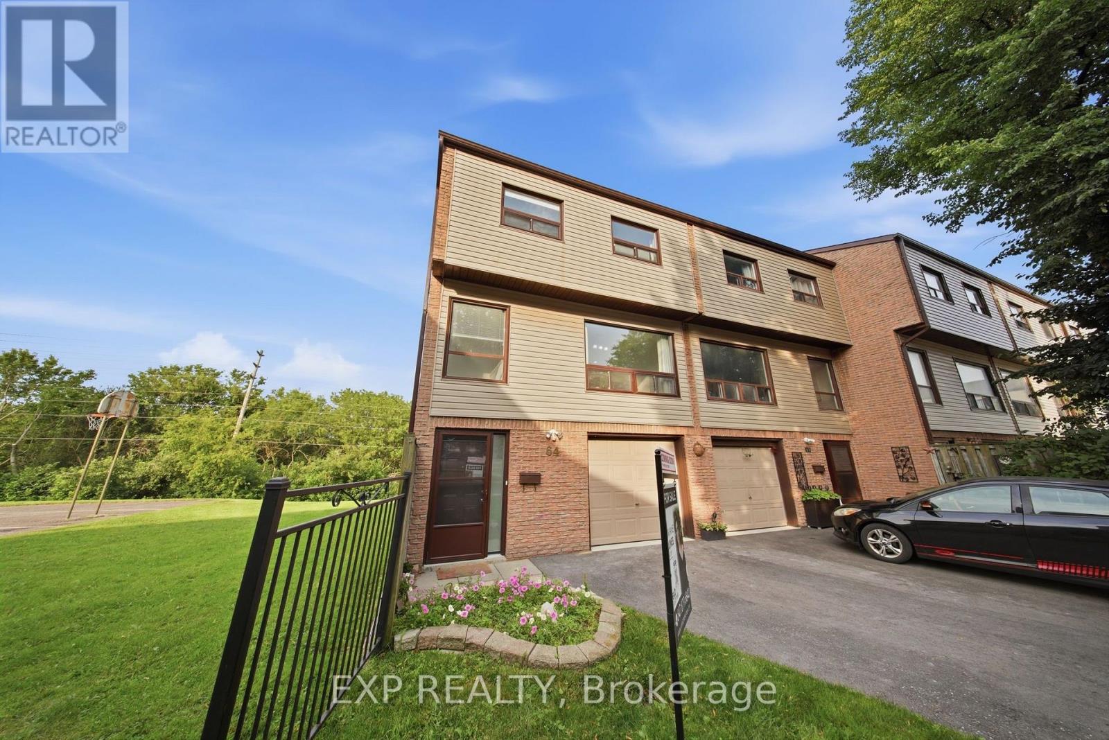 64 PARKLANE CIRCLE - Image 37