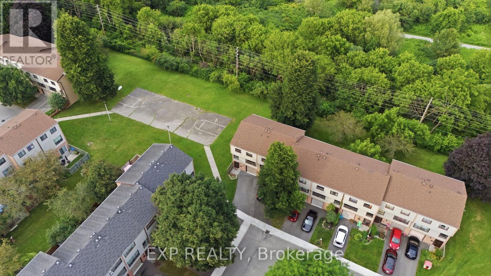 64 PARKLANE CIRCLE - 42