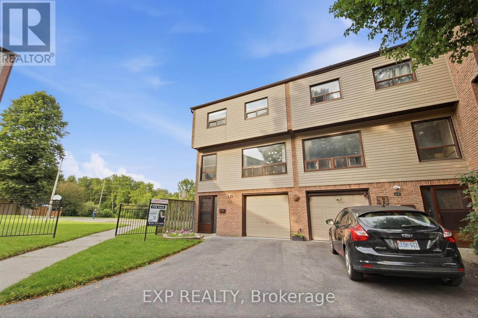 64 PARKLANE CIRCLE - 45