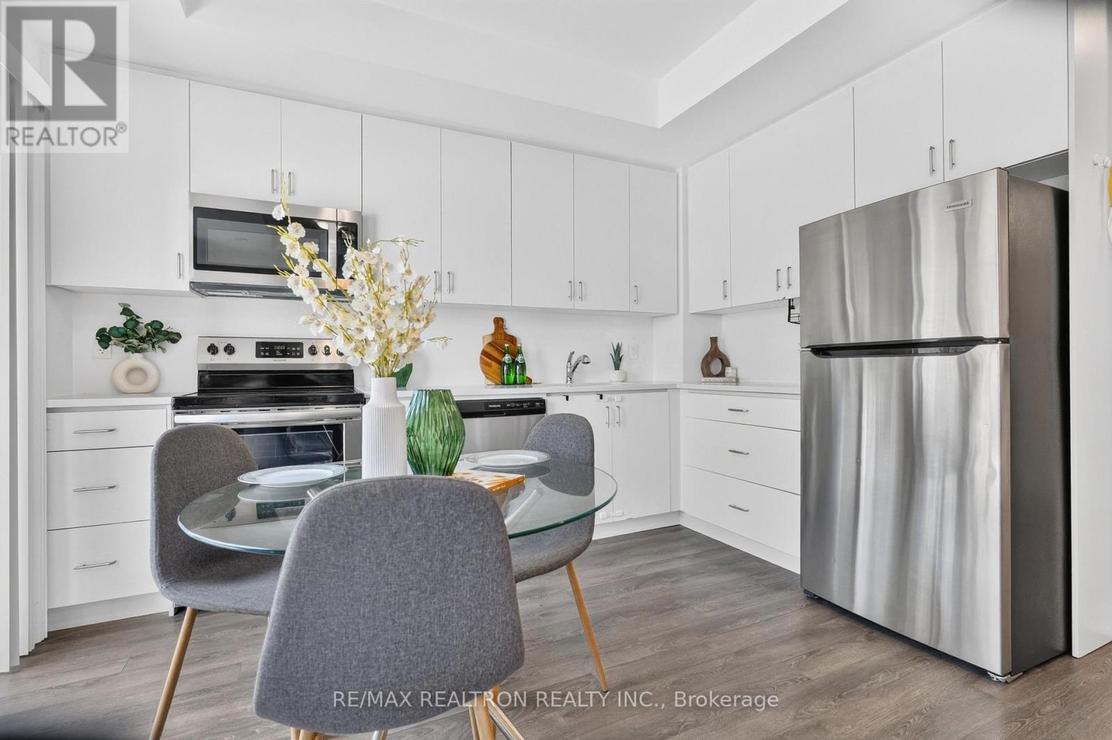 #1010 2635 WILLIAM JACKSON DRIVE - 7