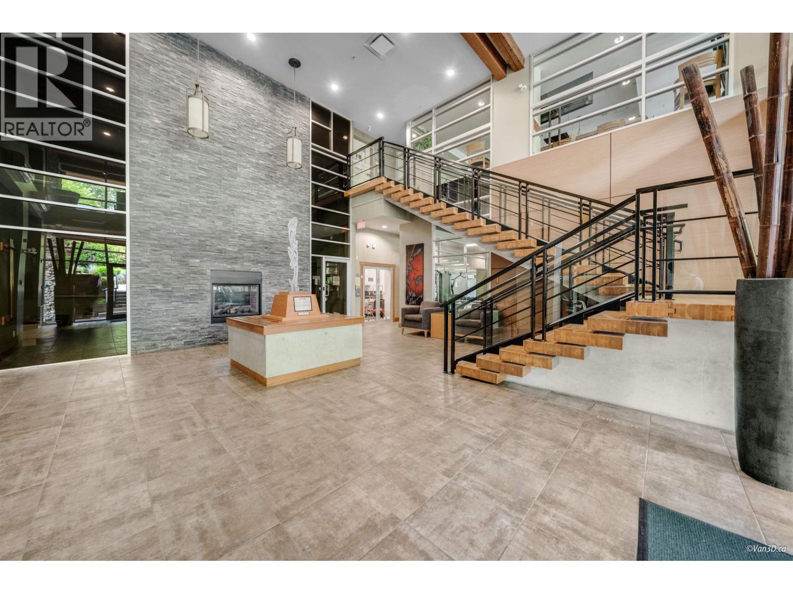 301 7418 BYRNEPARK WALK, Burnaby
