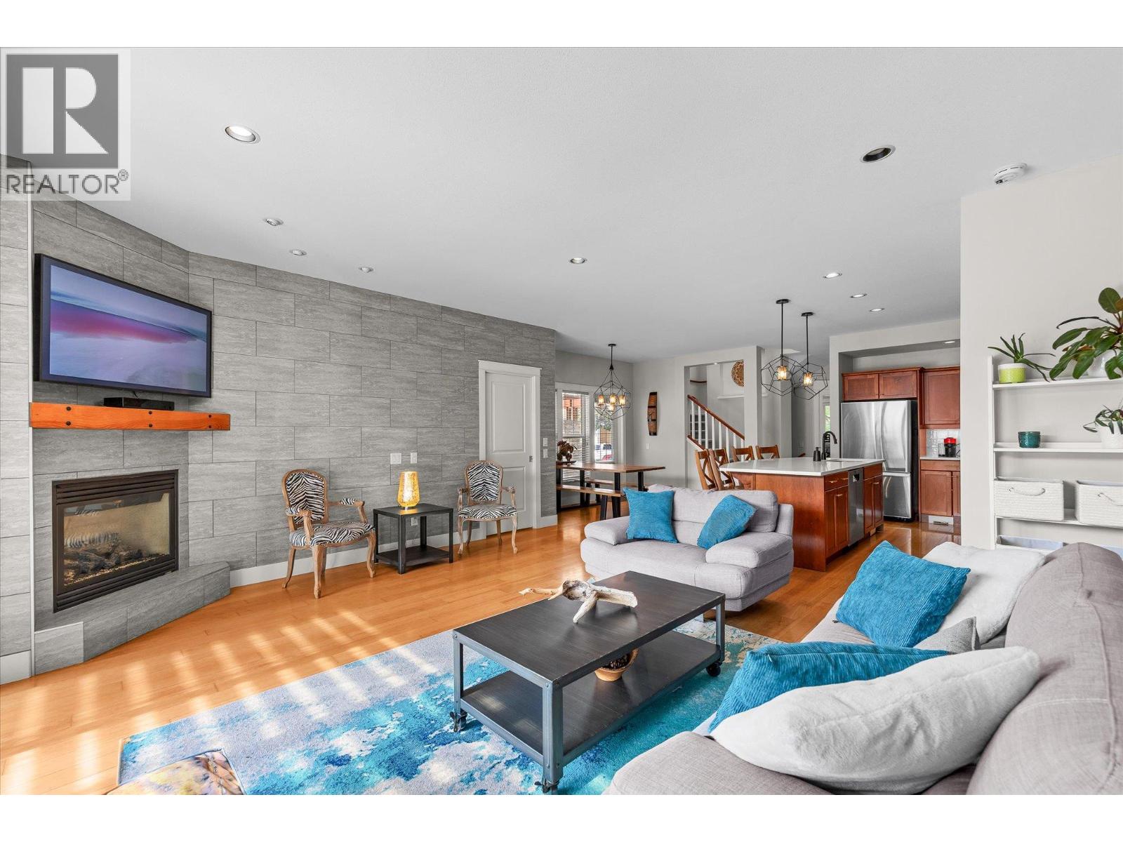 361 Quilchena Drive - 16