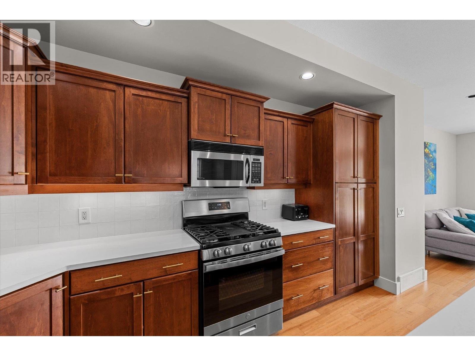 361 Quilchena Drive - 8